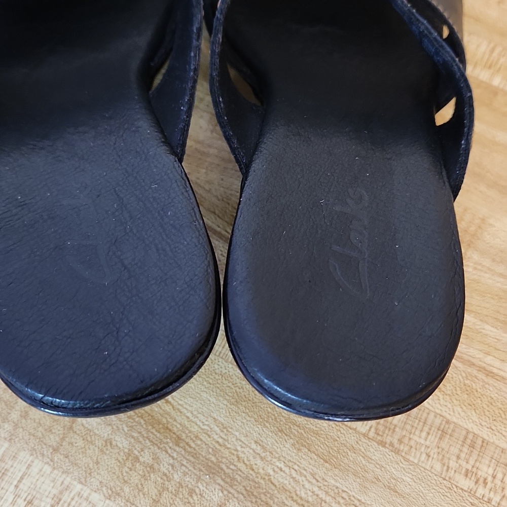 CLARKS Block Heel Solid Slide Sandals Black, size 9M - Picture 4 of 10